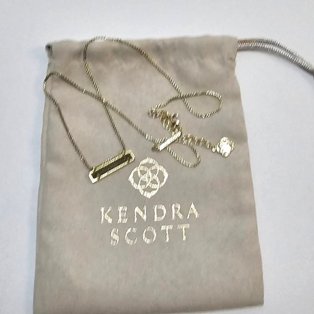 Kendra Scott Leanor Black Drusy and Gold Necklace - Picture 7 of 8